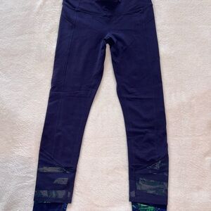 Athleta Navy Leggings with Patterned Cuffs Size Small